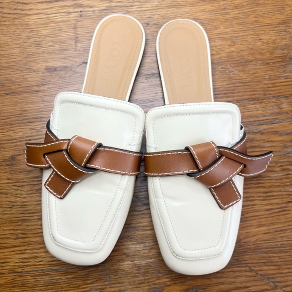 LOEWE Size 37 • Ivory Gate Flat Mule Slides Shoes.